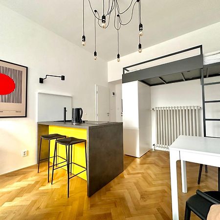 Botanique Rooms With Sauna By Homester Brno Bagian luar foto