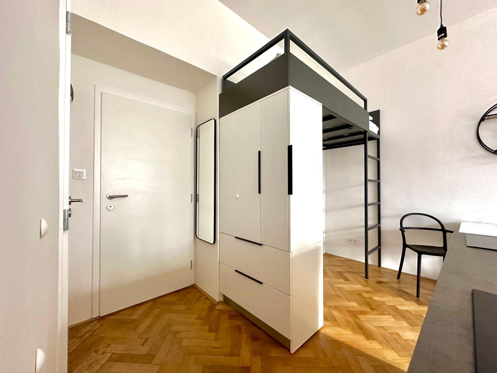 Botanique Rooms With Sauna By Homester Brno Bagian luar foto